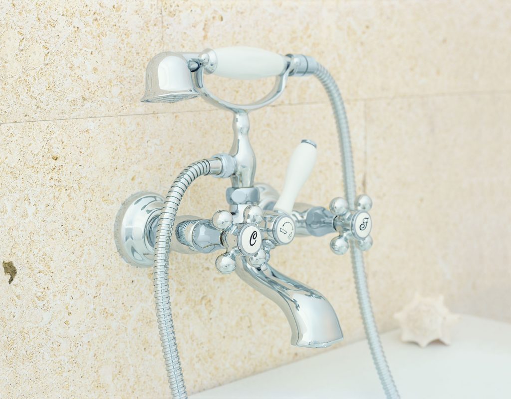 Душевой уголок Gutewetter Slide Rectan GK-863B 125x100 (золото металлик) фото 5 душевой уголок gutewetter slide rectan gk-863b 125x100 (золото металлик) фото 5
