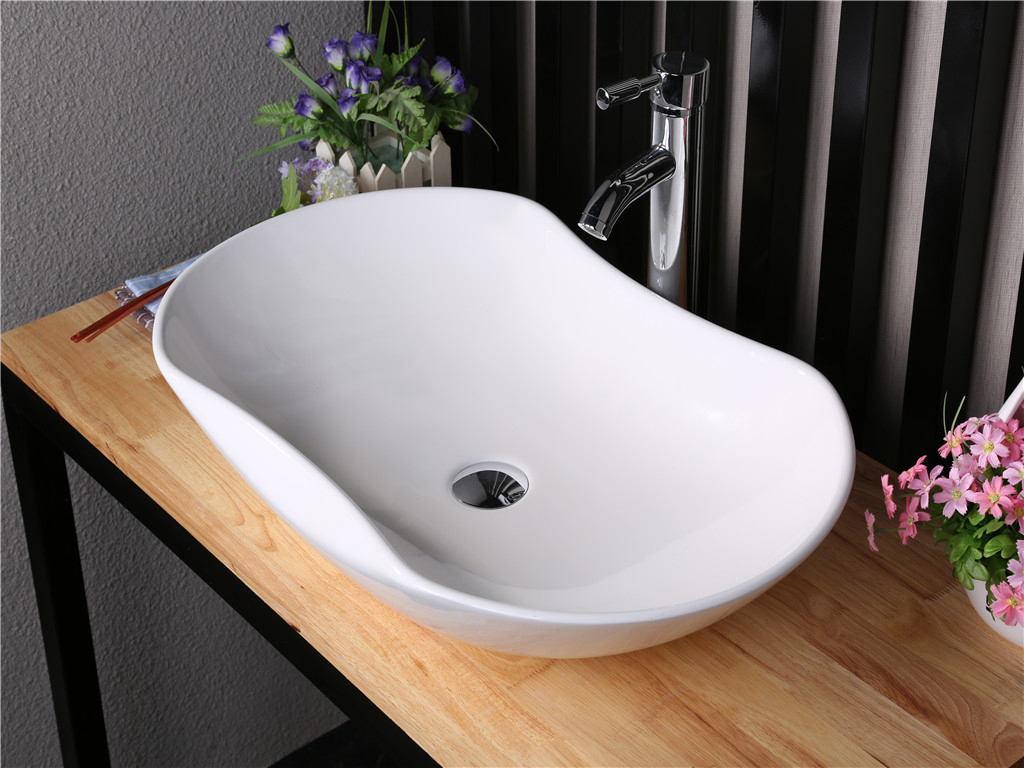 Душевой уголок Gutewetter Guwer GK-664R 80x80 (золото металлик/стекло матовое) фото 7 душевой уголок gutewetter guwer gk-664r 80x80 (золото металлик/стекло матовое) фото 7