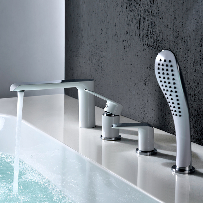 Душевой уголок Gutewetter Practic Rectan GK-403 140x75 (матовый хром/стекло бесцветное) фото 9 душевой уголок gutewetter practic rectan gk-403 140x75 (матовый хром/стекло бесцветное) фото 9