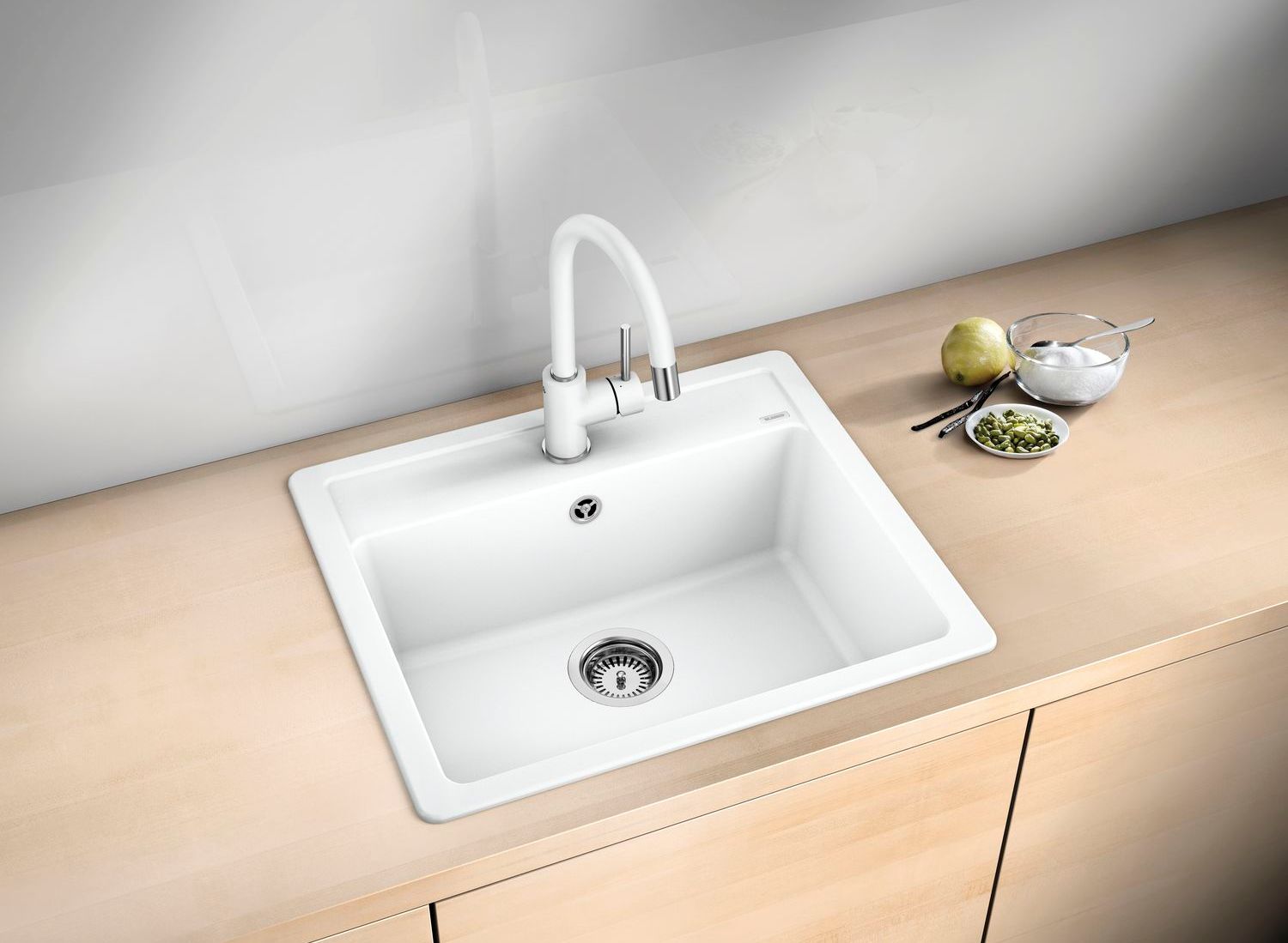 Шторка на ванну Gutewetter Practic Part GV-403 165 (матовый хром/стекло бесцветное) фото 12 шторка на ванну gutewetter practic part gv-403 165 (матовый хром/стекло бесцветное) фото 12