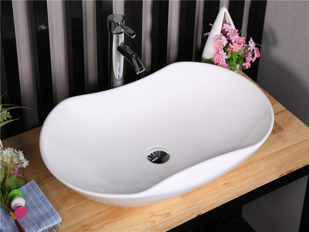 Душевой уголок Gutewetter Guwer GK-664R 80x80 (золото металлик/стекло матовое) фото 8 душевой уголок gutewetter guwer gk-664r 80x80 (золото металлик/стекло матовое) фото 8